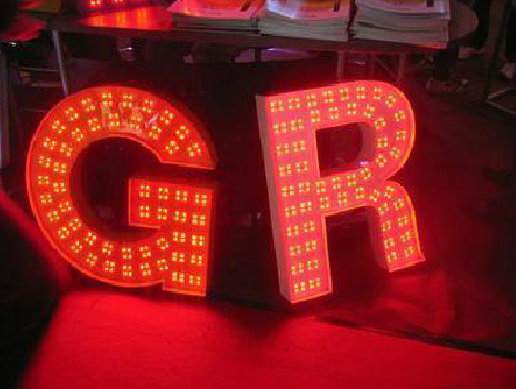 当阳LED发光字常见的安装误区。